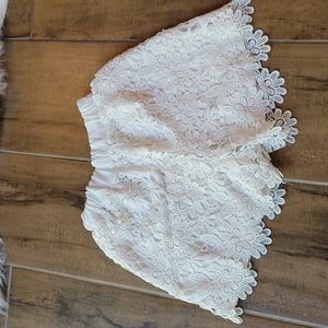 White lace shorts small